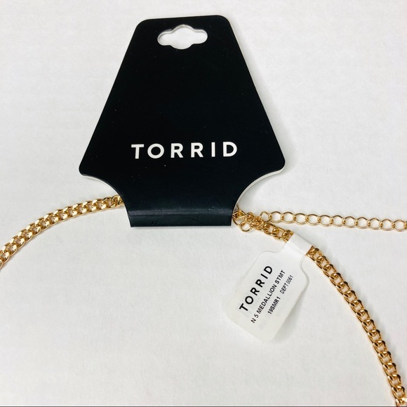 NWT Torrid gold filigree medallion statement necklace plus size fashion - Picture 5 of 6
